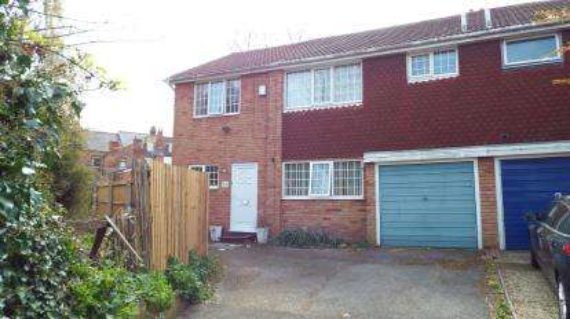 5 Bedroom End of Ter...